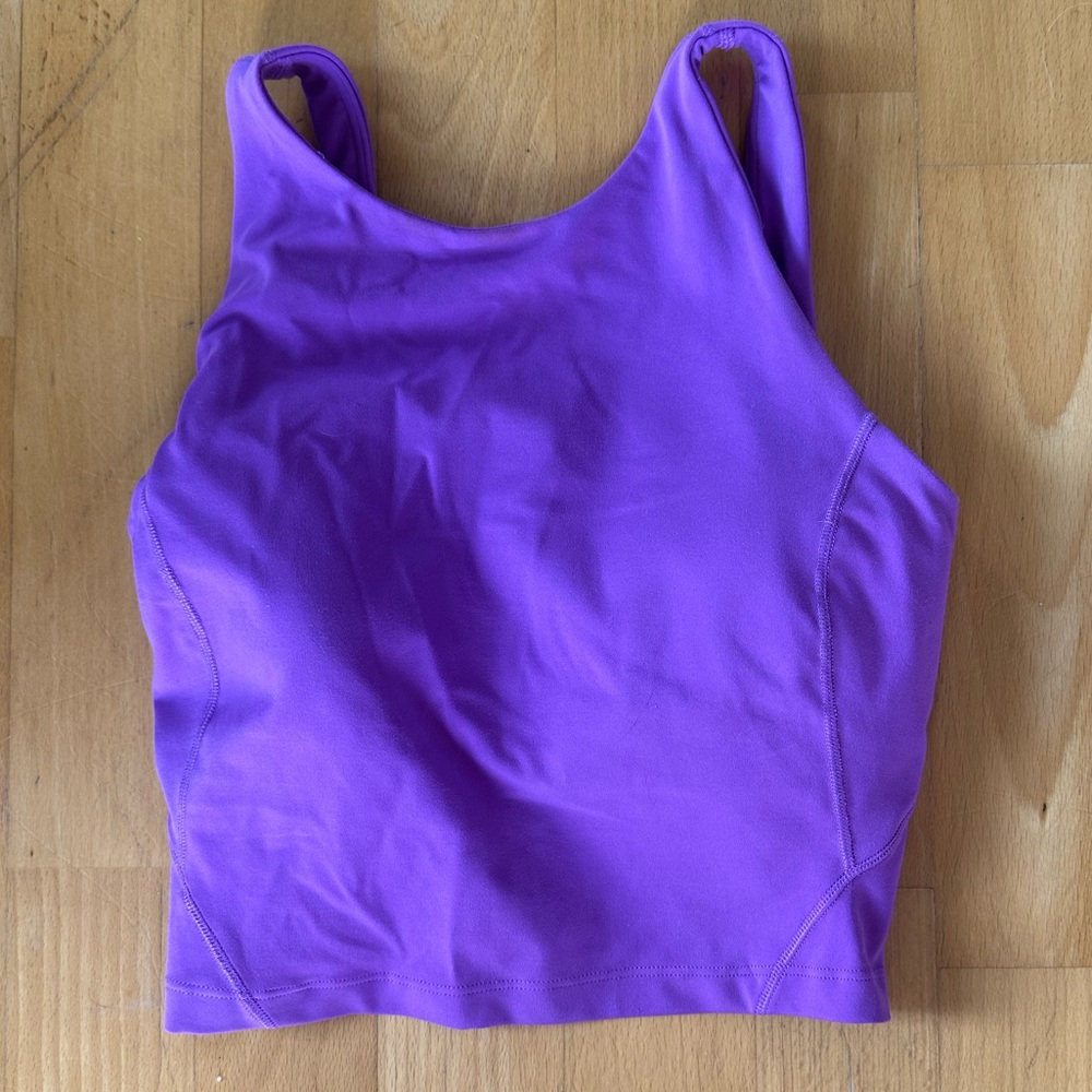 Lululemon sports bra